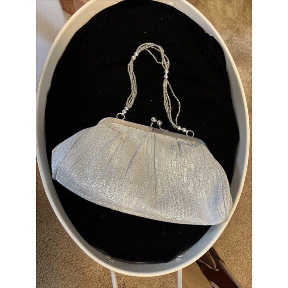 La Regale Handbags - Vintage Silver La Regale Frame Evening Purse, Clutch  w/ Glass Beaded Handle